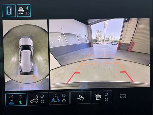 Used 2025 GMC Yukon Denali w/ Denali Reserve Package image 15