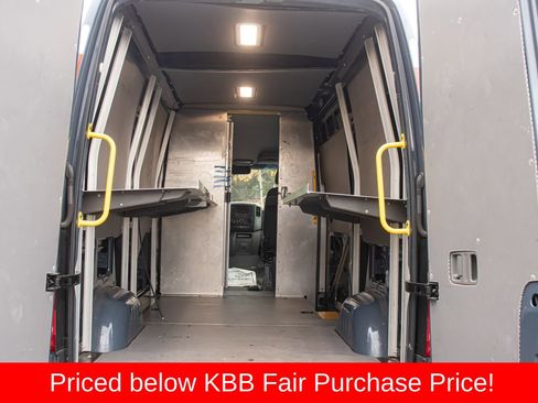Used 2018 Mercedes-Benz Sprinter 144 Cargo image 16