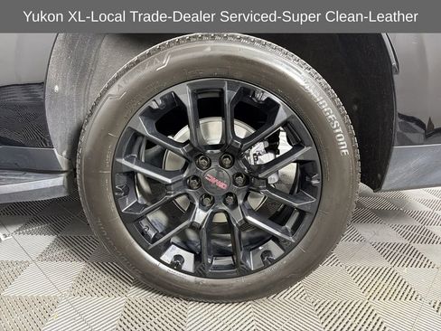 Used 2022 GMC Yukon XL SLT w/ SLT Luxury Package image 20