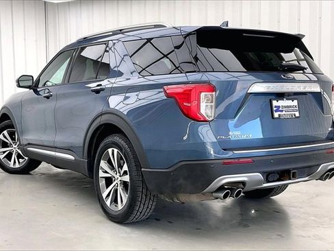 Used 2020 Ford Explorer Platinum w/ Premium Technology Package image 11