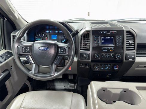 Used 2022 Ford F550 4x4 Crew Cab Super Duty w/ Power Equipment Group image 14
