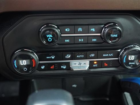 Used 2023 Ford Bronco Outer Banks w/ Sasquatch Package AWD/4WD image 27