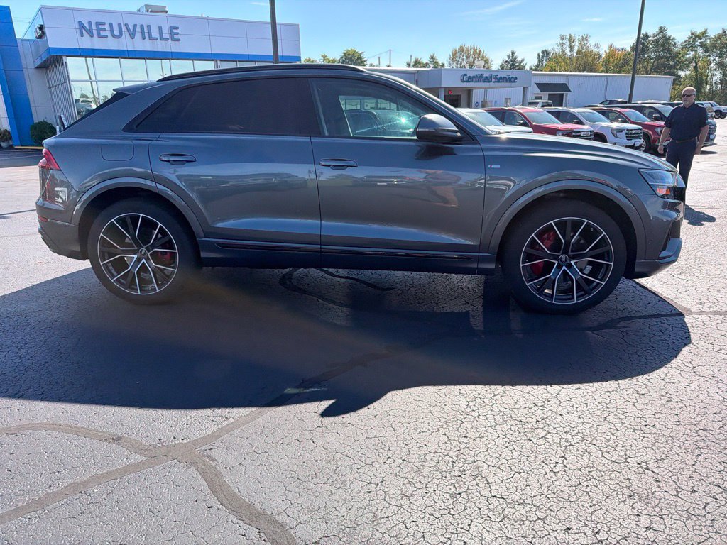 Used 2023 Audi Q8 Prestige AWD/4WD image 2