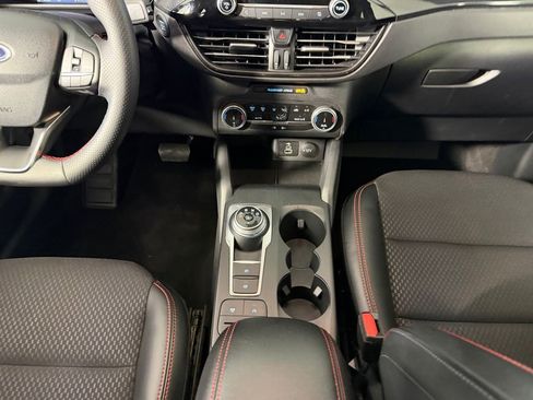 Used 2025 Ford Escape ST-Line AWD/4WD image 16