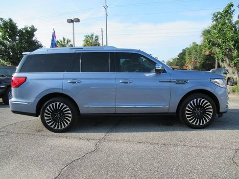 Used 2020 Lincoln Navigator Black Label AWD/4WD image 2