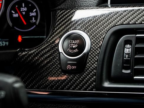 Used 2017 BMW M6 Coupe image 29