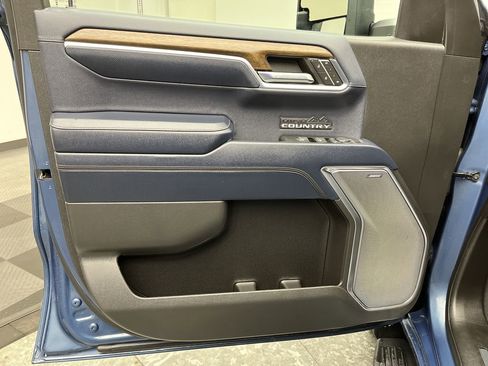 Certified 2024 Chevrolet Silverado 1500 High Country w/ Technology Package image 7