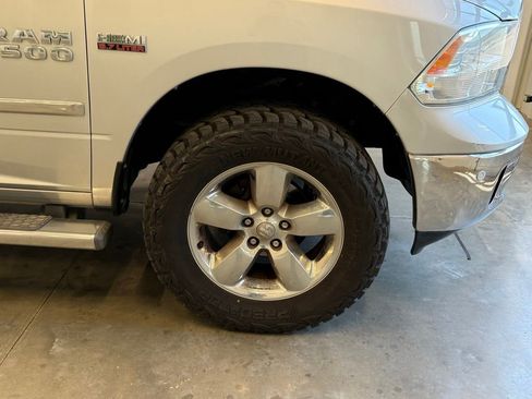 Used 2014 RAM 1500 Big Horn image 2