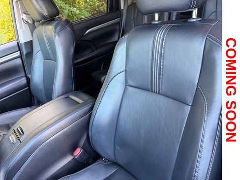 Used 2018 Toyota Highlander SE AWD/4WD image 13