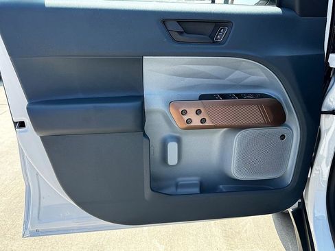 Certified 2024 Ford Maverick Lariat image 33