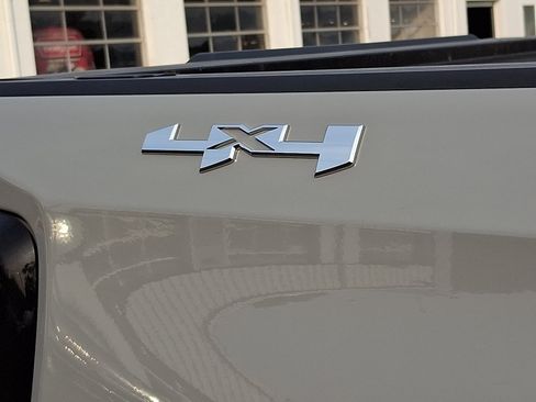 Used 2024 GMC Sierra 1500 Elevation AWD/4WD image 12