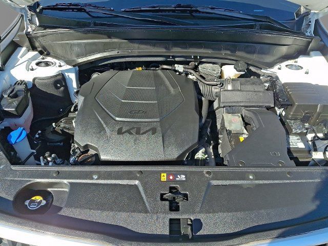 Used 2024 Kia Telluride EX w/ EX Captain's Chair Package FWD image 32