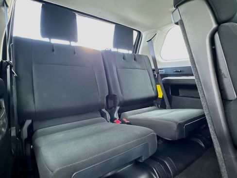 Used 2023 Toyota 4Runner SR5 image 18