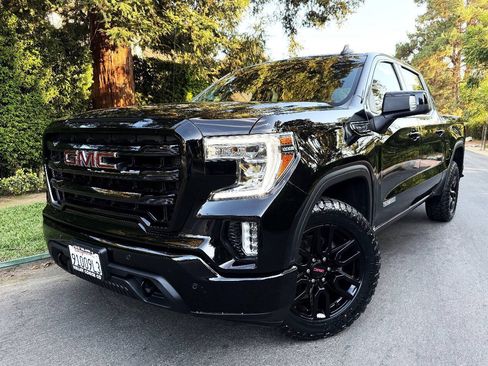 Used 2022 GMC Sierra 1500 Elevation w/ Driver Alert Package I RWD image 2