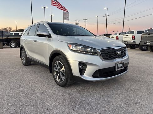 Used 2019 Kia Sorento EX image 7