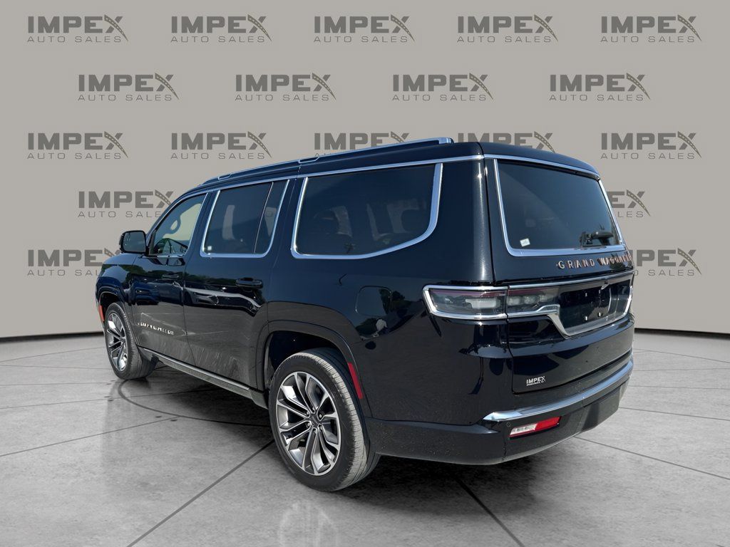 Used 2024 Jeep Grand Wagoneer Series III w/ HD Trailer Tow Package AWD/4WD image 3