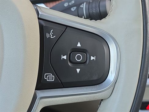 Used 2022 Volvo S60 T8 R-Design Expression w/ Premium Package image 18