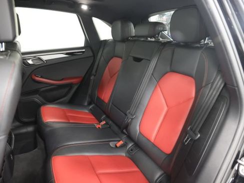 Used 2020 Porsche Macan AWD/4WD image 37