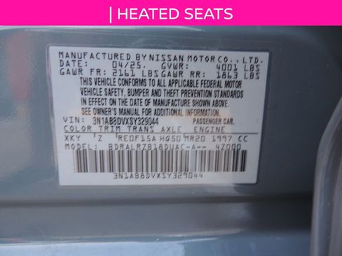 Used 2025 Nissan Sentra SR w/ Midnight Edition image 16