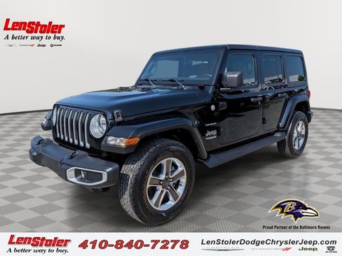Used 2022 Jeep Wrangler Unlimited Sahara w/ Cold Weather Group AWD/4WD image 1