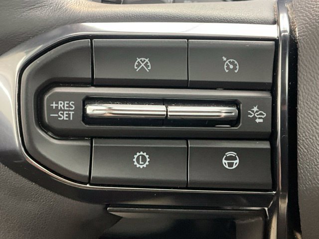 Used 2025 GMC Yukon AT4 Ultimate w/ LPO, Floor Liner Package AWD/4WD image 22