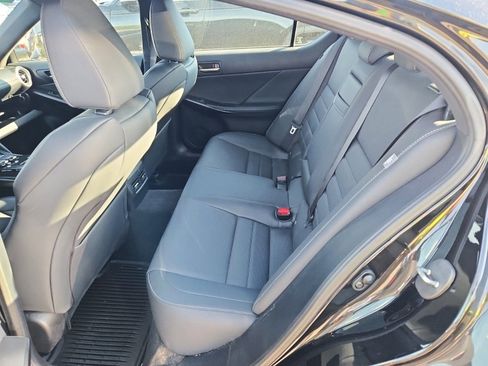 Used 2022 Lexus IS 500 RWD image 8
