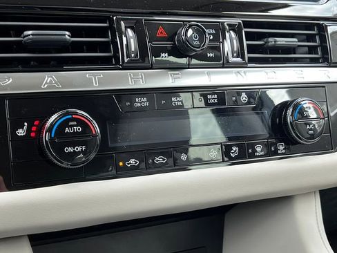 New 2026 Nissan Pathfinder SL image 24