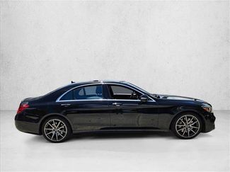 Used 2020 Mercedes-Benz S 560 Sedan video 2