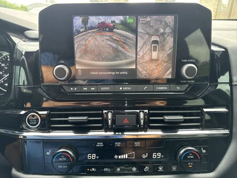 Used 2024 Nissan Pathfinder Rock Creek AWD/4WD image 20