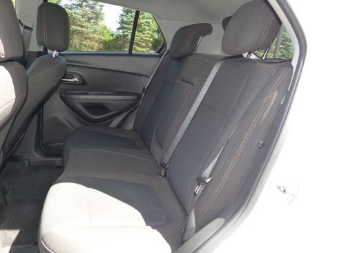 Used 2020 Chevrolet Trax LS w/ Tint and Cruise Package FWD image 25