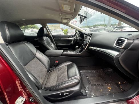 Used 2016 Nissan Maxima SR FWD image 12