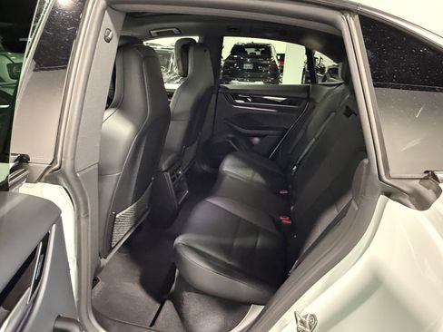 Used 2024 Porsche Macan 4 Electric AWD/4WD image 59