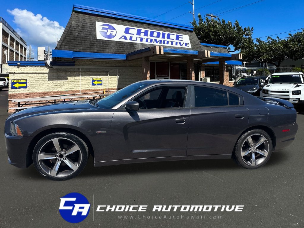 Used 2014 Dodge Charger SXT RWD image 3