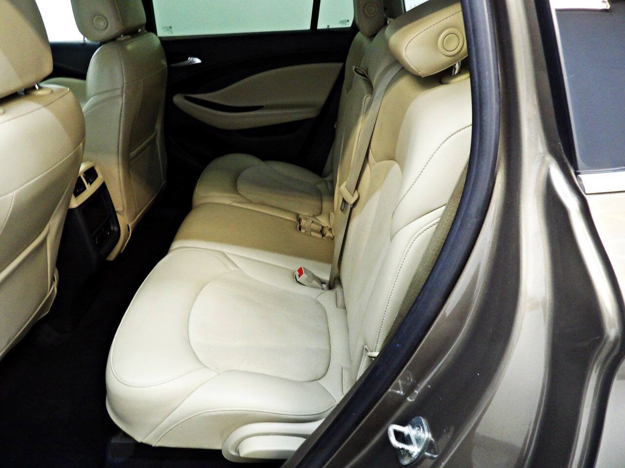 Used 2017 Buick Envision Preferred FWD image 10