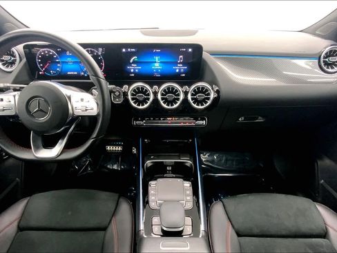 Certified 2023 Mercedes-Benz GLA 35 AMG 4MATIC image 18