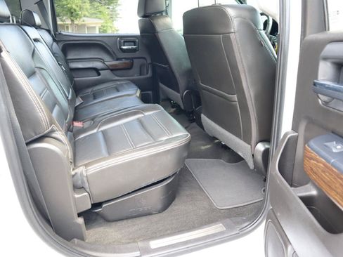 Used 2018 GMC Sierra 2500 Denali w/ Duramax Plus Package AWD/4WD image 18