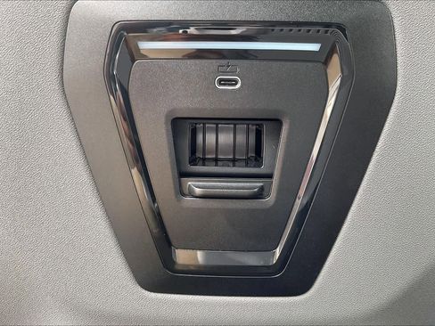 Used 2024 BMW i5 M60 w/ Executive Package image 36