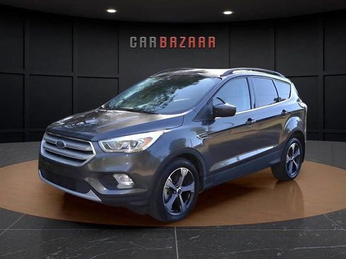 Used 2018 Ford Escape SEL image 1