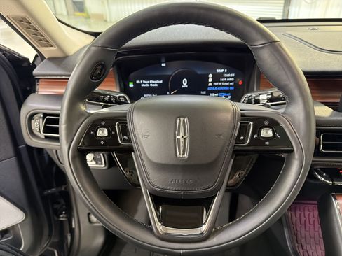 Used 2023 Lincoln Aviator Grand Touring w/ Equipment Group 301A AWD/4WD image 13