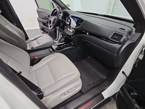 Used 2022 Honda Passport Elite image 41