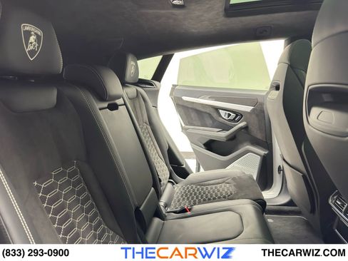 Used 2020 Lamborghini Urus image 93