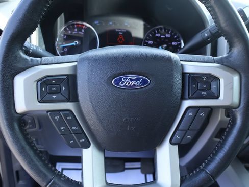 Used 2019 Ford F250 Lariat w/ Lariat Ultimate Package AWD/4WD image 30