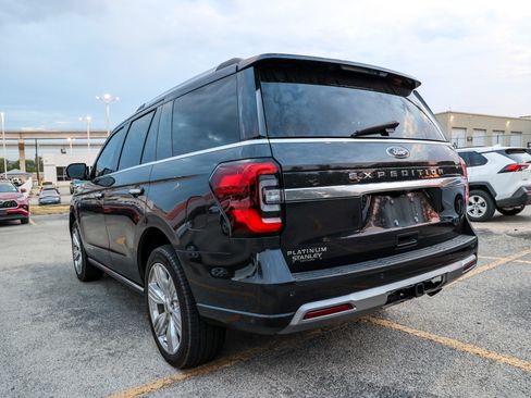 Used 2024 Ford Expedition Platinum AWD/4WD image 10