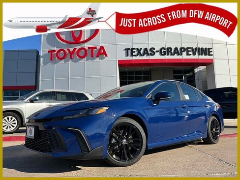 New 2026 Toyota Camry SE image 1