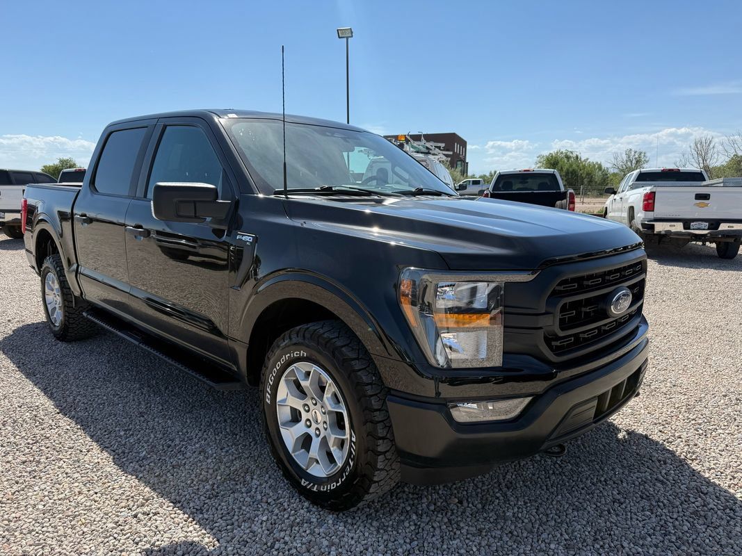 Used 2023 Ford F150 XL w/ Trailer Tow Package AWD/4WD image 1