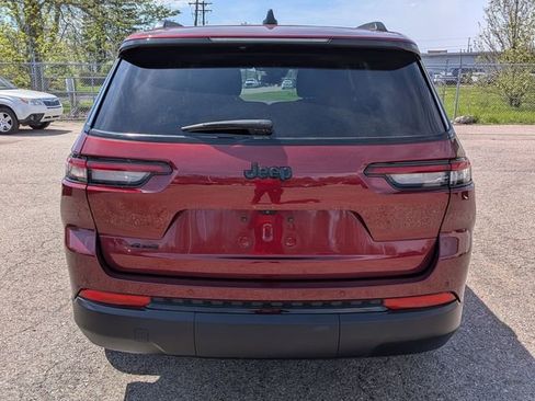 Certified 2023 Jeep Grand Cherokee L Laredo AWD/4WD image 4
