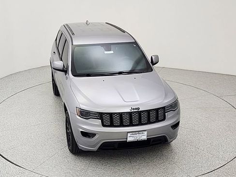 Used 2021 Jeep Grand Cherokee Laredo X AWD/4WD image 14