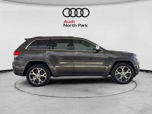 Used 2020 Jeep Grand Cherokee Overland RWD image 6