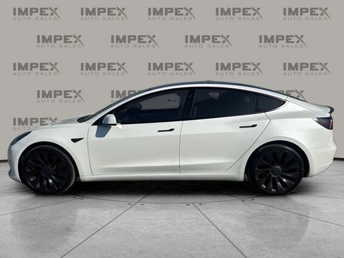 Used 2022 Tesla Model 3 Performance image 2
