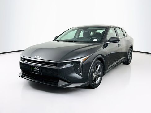 Used 2025 Kia K4 FWD image 3